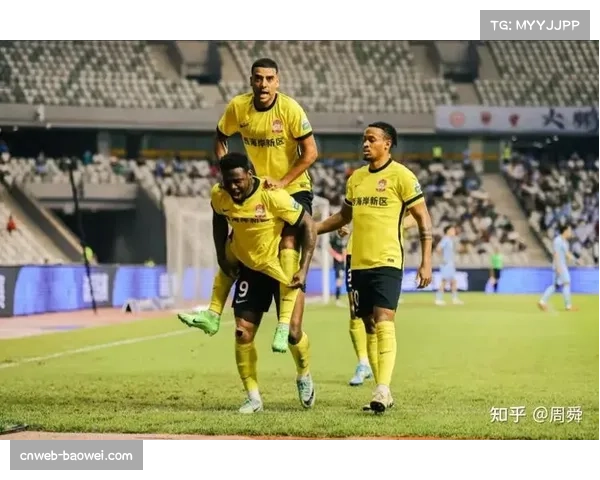 升班马对决：深圳新鹏城与青岛西海岸的保级“六分战”前瞻